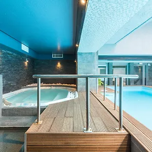 Brise De - Piscine Interieure & Exterieure 4* Saint-Raphaël